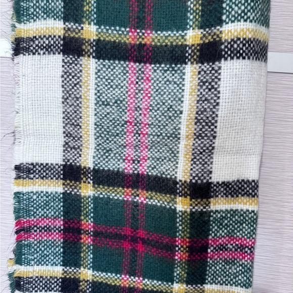 ZARA Knit Multicolor Scarf - Picture 3 of 6